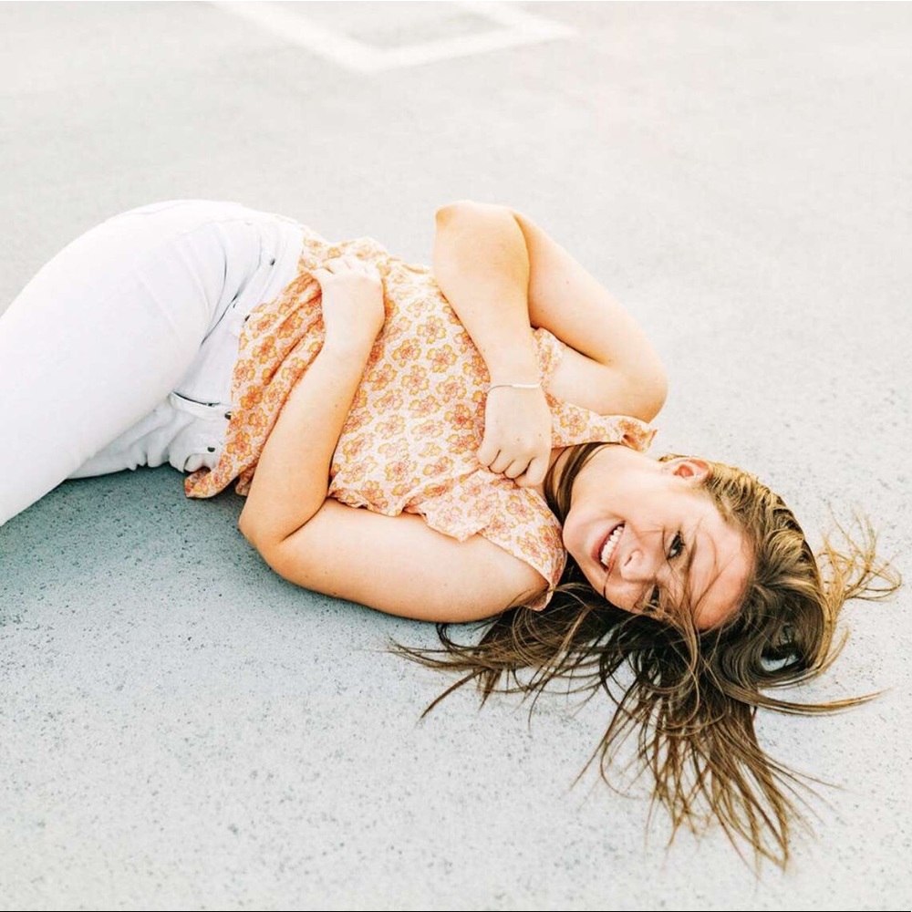 🌸 ABOUT ME & CLOSET DETAILS - Picture 8 of 8